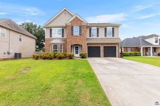 216 Hearthwood Drive, Kathleen, GA 31047