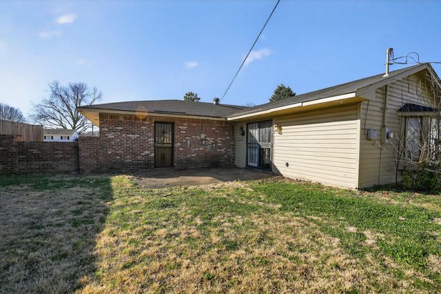 1030 RICHLAND DR, Memphis, TN 38116