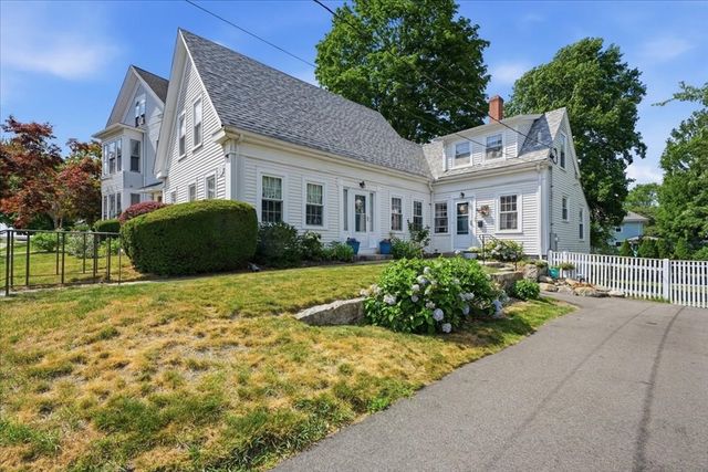 113 Temple St, Whitman, MA 02382