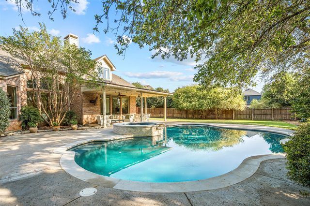 108 Waterford Drive, Southlake, TX 76092