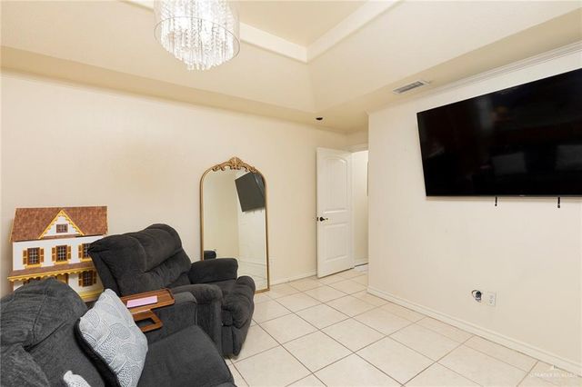 1903 E Bugambilia Avenue, Hidalgo, TX 78557