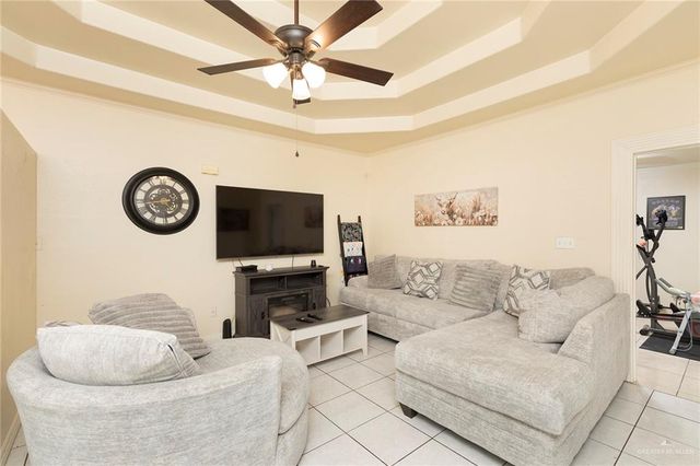 1903 E Bugambilia Avenue, Hidalgo, TX 78557
