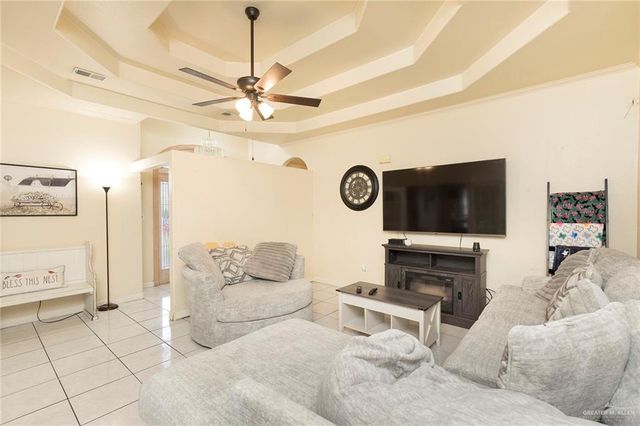 1903 E Bugambilia Avenue, Hidalgo, TX 78557