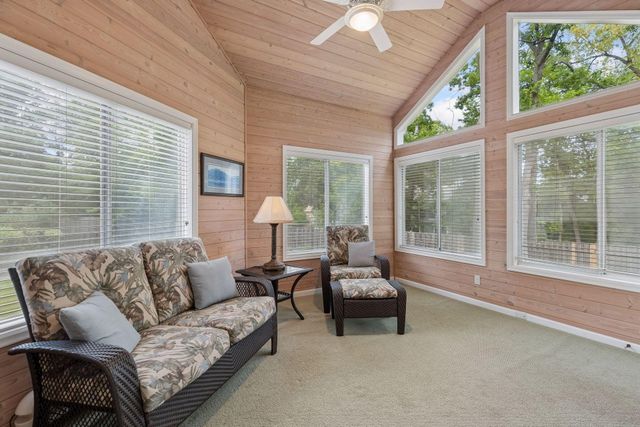 7524 Auto Club Circle, Bloomington, MN 55438