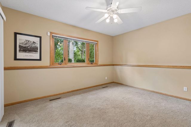 7524 Auto Club Circle, Bloomington, MN 55438