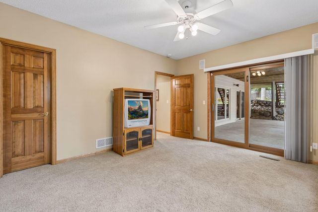 7524 Auto Club Circle, Bloomington, MN 55438