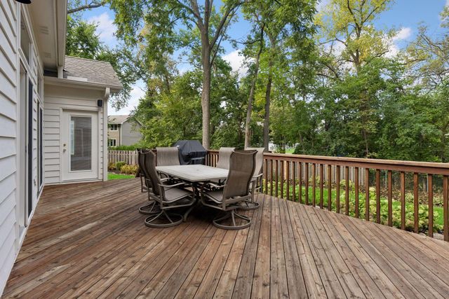 7524 Auto Club Circle, Bloomington, MN 55438
