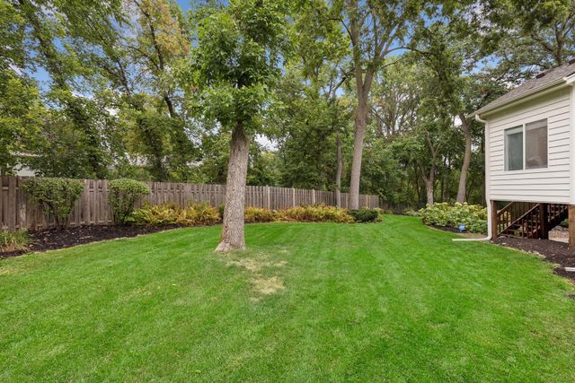 7524 Auto Club Circle, Bloomington, MN 55438