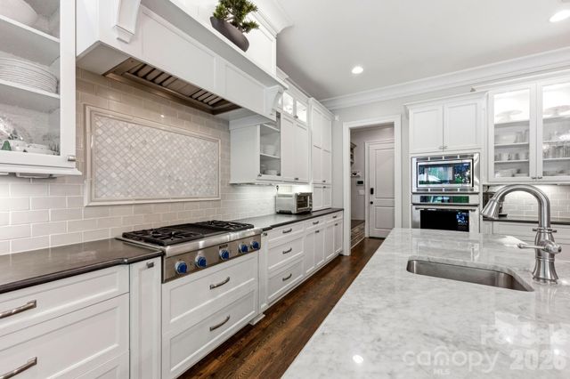 109 Kingsbury Court, Mooresville, NC 28117