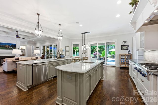 109 Kingsbury Court, Mooresville, NC 28117