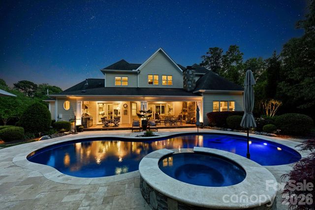109 Kingsbury Court, Mooresville, NC 28117