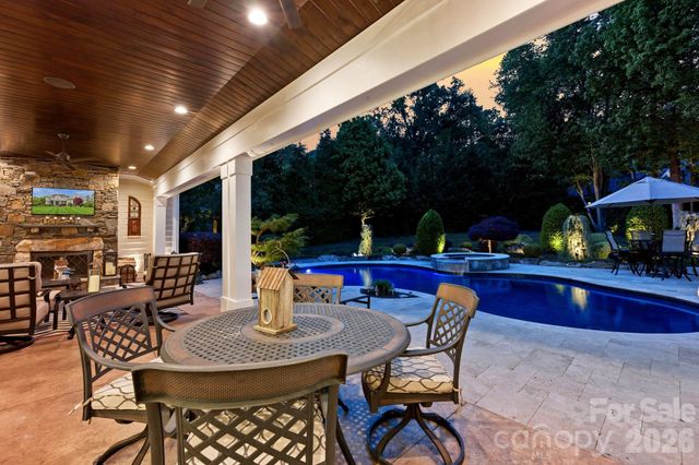 109 Kingsbury Court, Mooresville, NC 28117