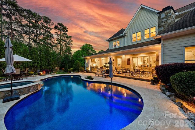 109 Kingsbury Court, Mooresville, NC 28117