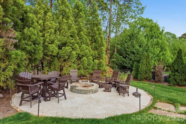 109 Kingsbury Court, Mooresville, NC 28117