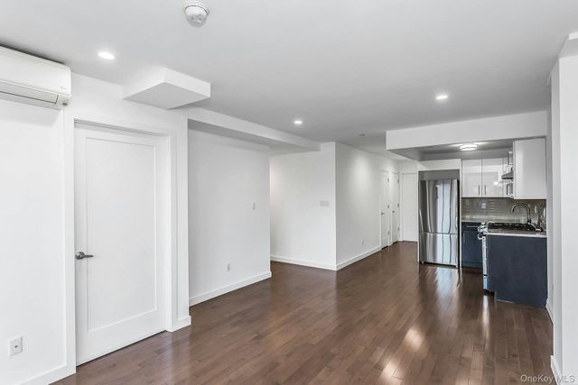 43-12 214th Place 4D, Bayside, NY 11361