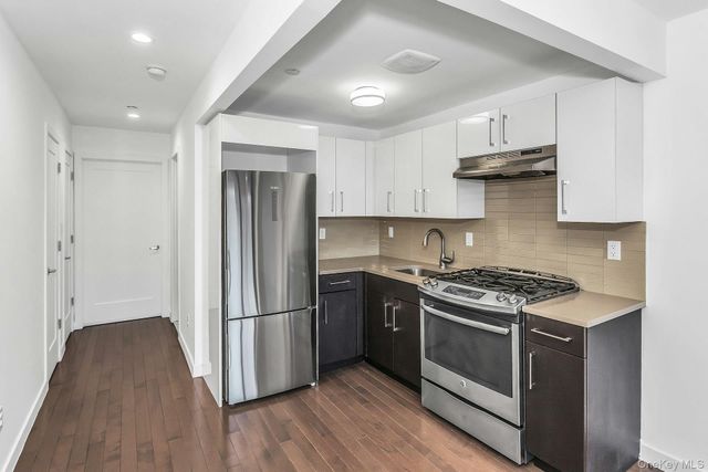 43-12 214th Place 4D, Bayside, NY 11361