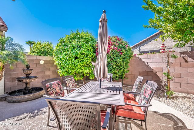 15931 W AUTUMN Circle, Surprise, AZ 85374