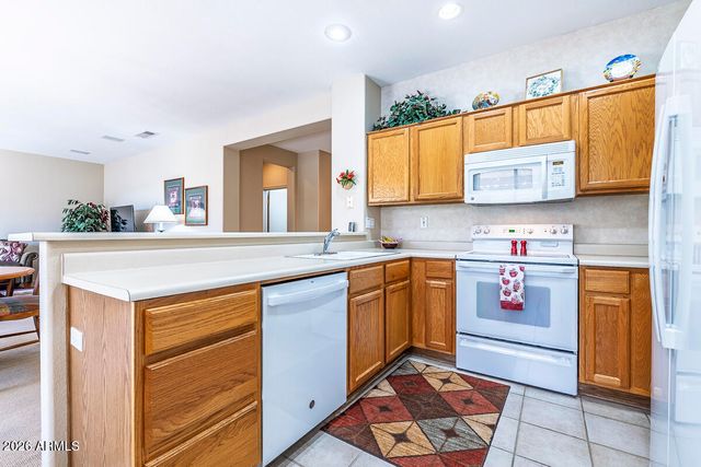 15931 W AUTUMN Circle, Surprise, AZ 85374