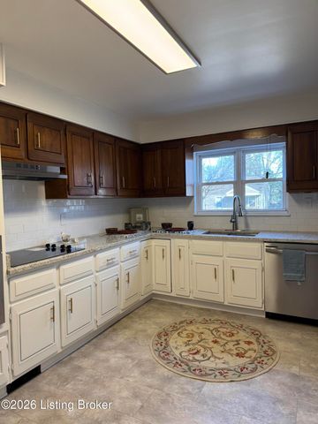 1326 Phyllis Ave, Louisville, KY 40215