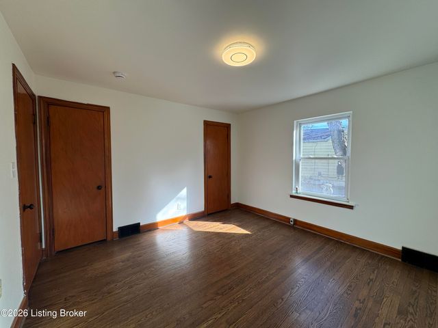 1326 Phyllis Ave, Louisville, KY 40215