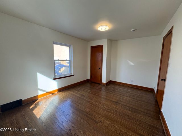 1326 Phyllis Ave, Louisville, KY 40215