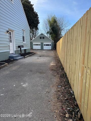 1326 Phyllis Ave, Louisville, KY 40215