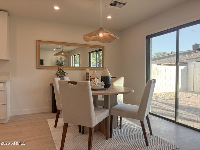 2741 E SYLVIA Street, Phoenix, AZ 85032