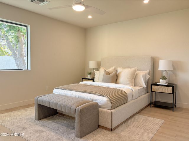 2741 E SYLVIA Street, Phoenix, AZ 85032