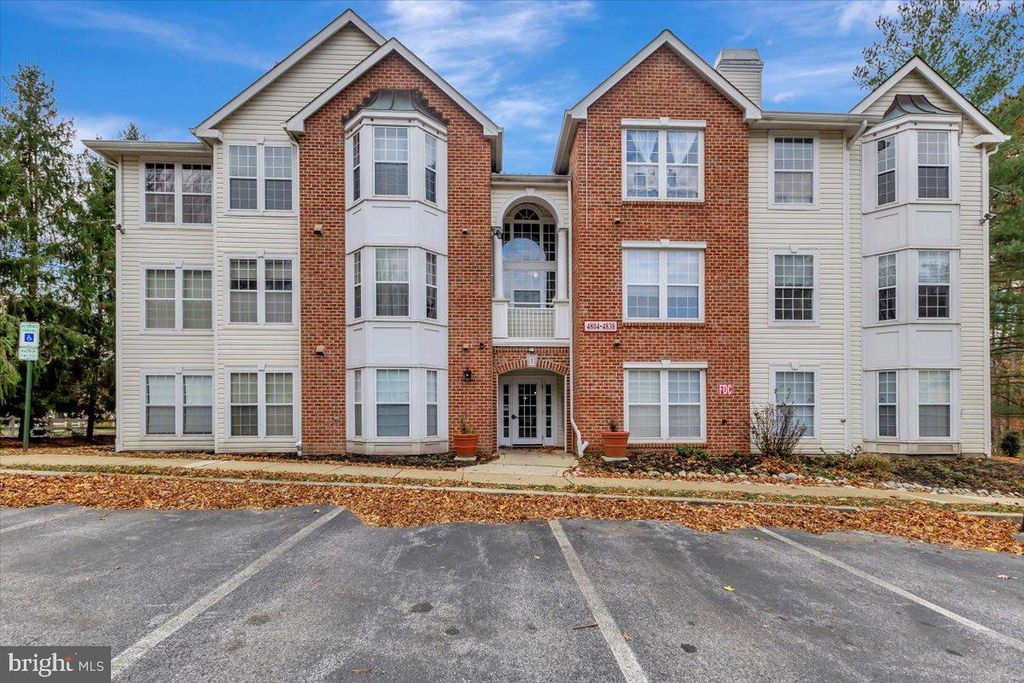Image 1 of property listing at 4828 STONE SHOP CIR #4828, Owings Mills, MD 21117