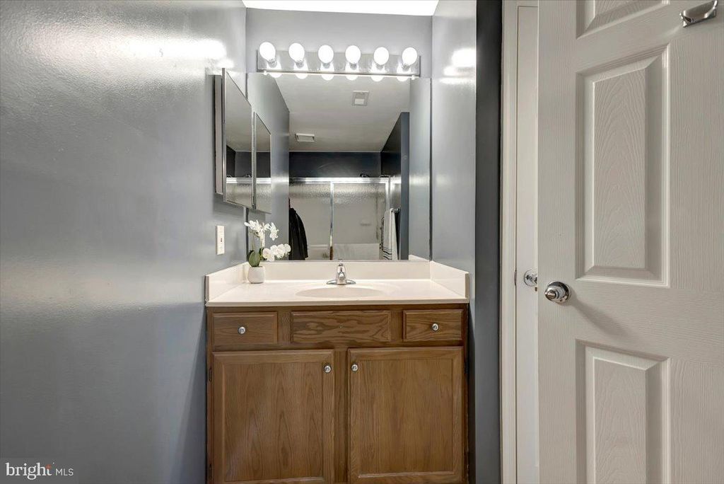 Image 14 of property listing at 4828 STONE SHOP CIR #4828, Owings Mills, MD 21117