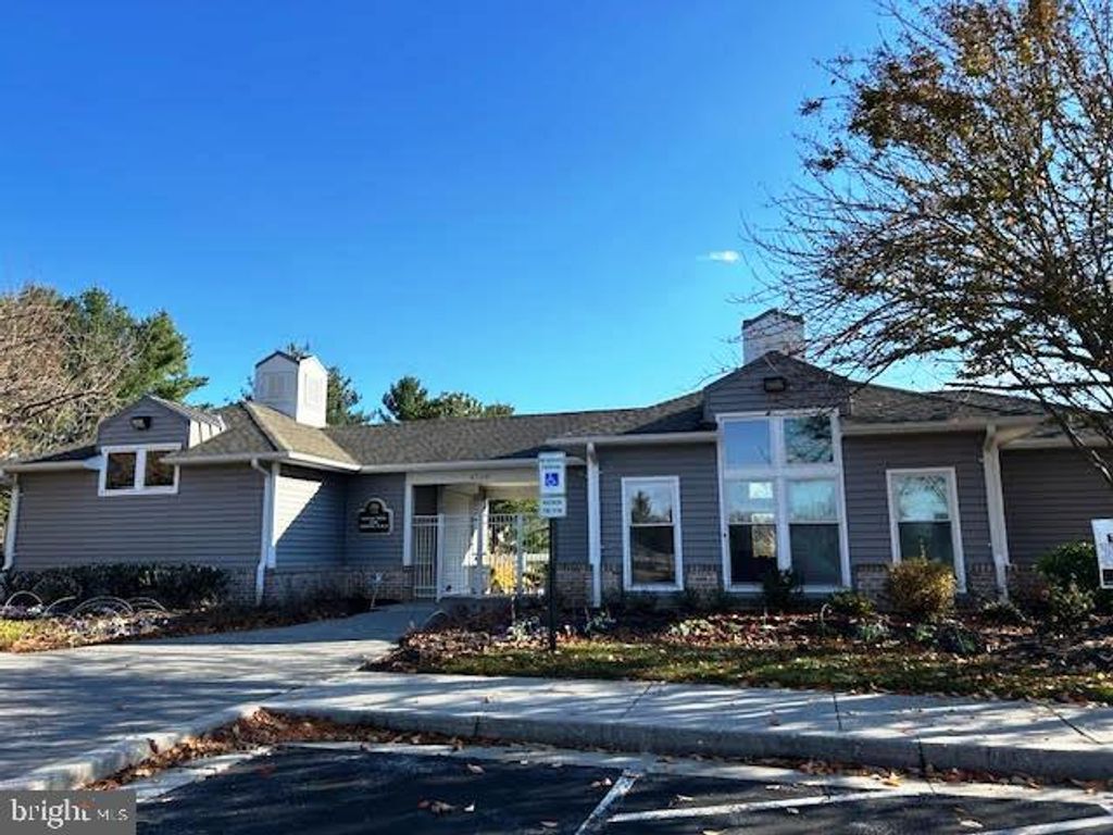 Image 17 of property listing at 4828 STONE SHOP CIR #4828, Owings Mills, MD 21117