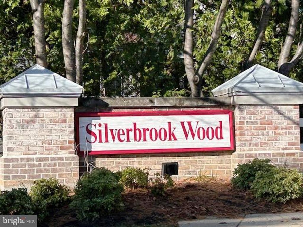 Image 18 of property listing at 4828 STONE SHOP CIR #4828, Owings Mills, MD 21117