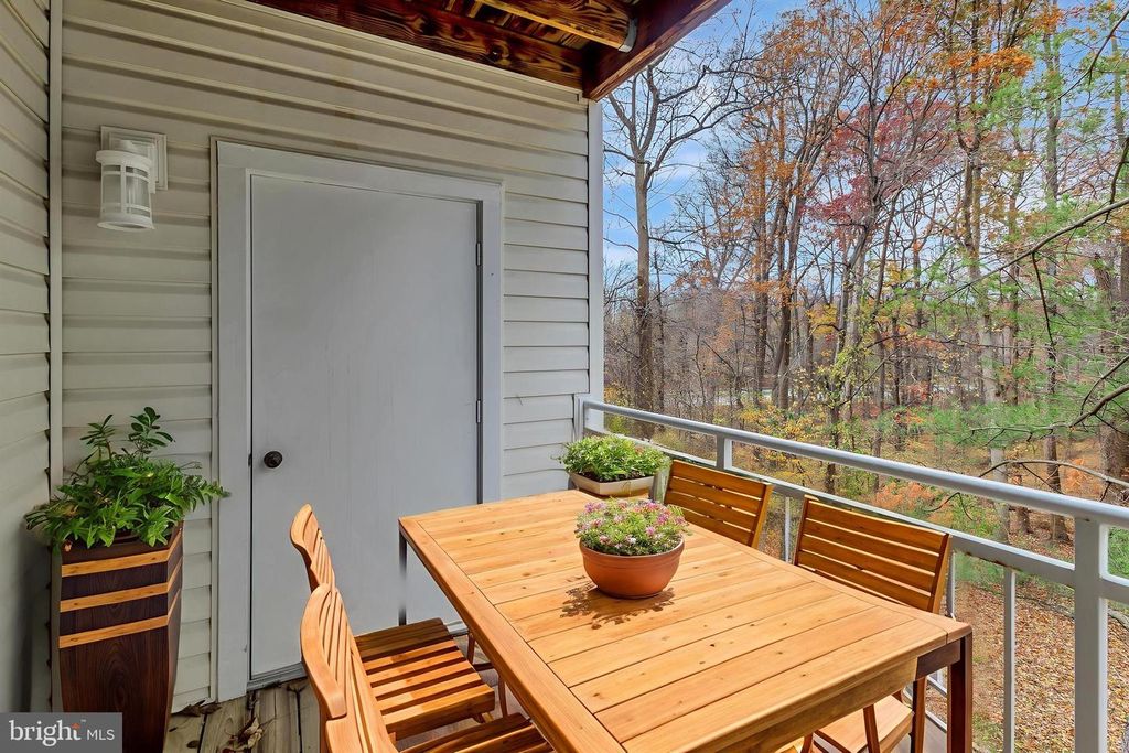 Image 2 of property listing at 4828 STONE SHOP CIR #4828, Owings Mills, MD 21117
