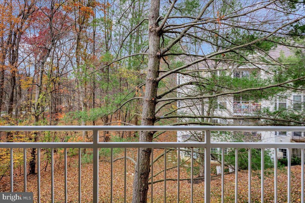 Image 3 of property listing at 4828 STONE SHOP CIR #4828, Owings Mills, MD 21117