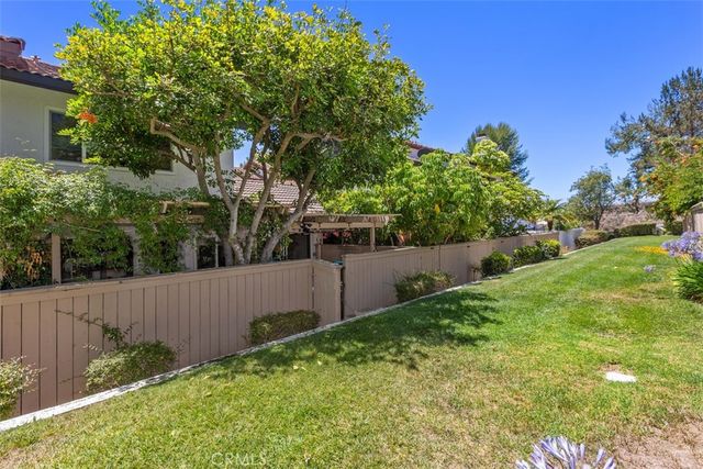 7 Shadow Hill, Laguna Hills, CA 92653