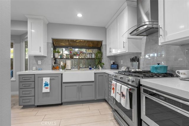 7 Shadow Hill, Laguna Hills, CA 92653
