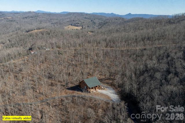 000 Rainbow Trout Drive, Spruce Pine, NC 28777