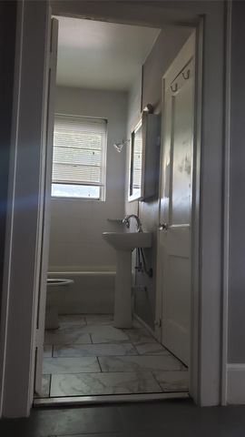 3717 Audubon Place 4, Houston, TX 77006