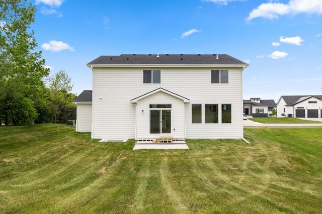 5005 147th Street, Urbandale, IA 50323
