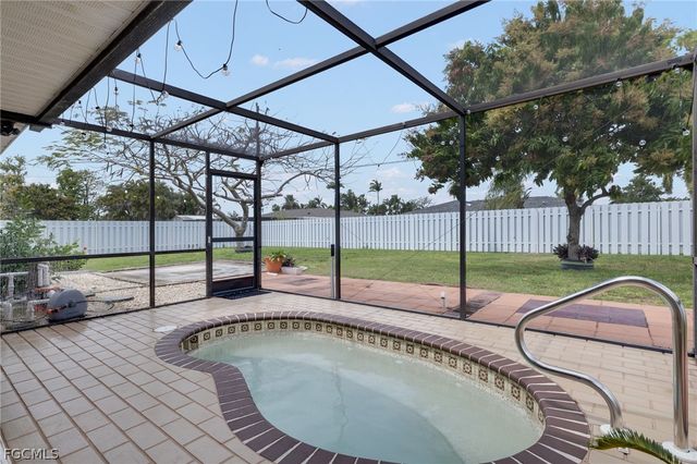 3414 SE 2nd PL, Cape Coral, FL 33904