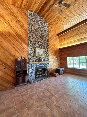 132 Boofer Road, Ringgold, GA 30736