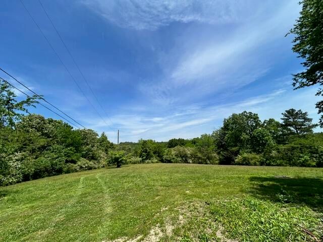 132 Boofer Road, Ringgold, GA 30736
