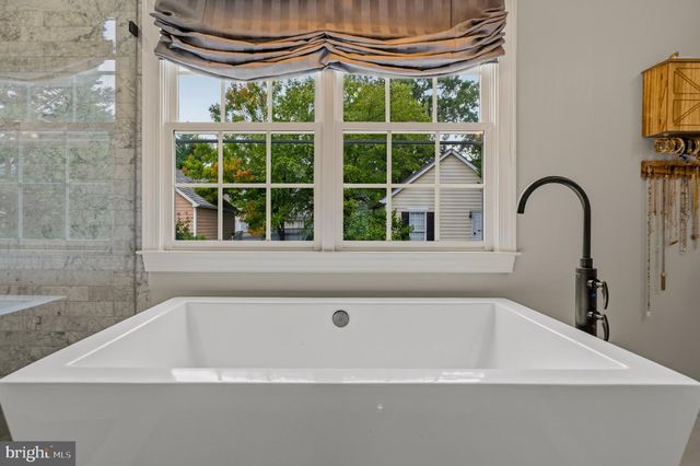 636 KENT OAKS WAY, Gaithersburg, MD 20878