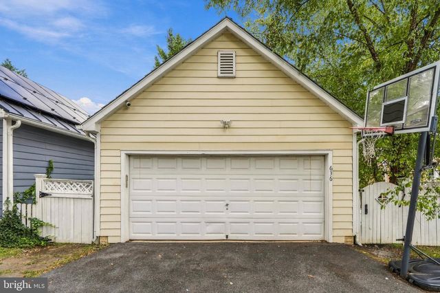 636 KENT OAKS WAY, Gaithersburg, MD 20878