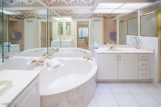 8500 Mystic Greens WAY 5-505, Naples, FL 34113