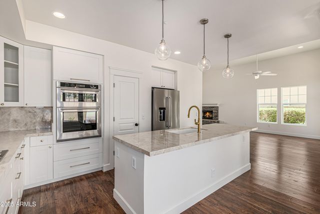 122 W Cottage Lane, Tempe, AZ 85282