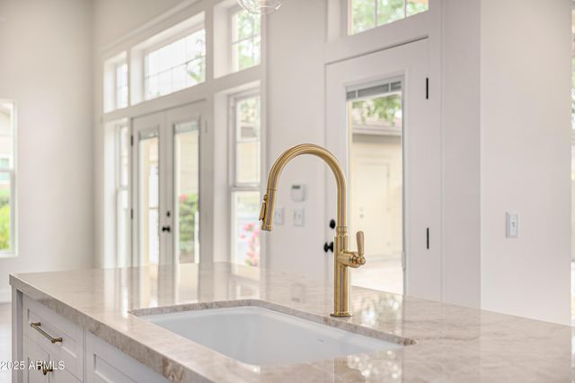 122 W Cottage Lane, Tempe, AZ 85282