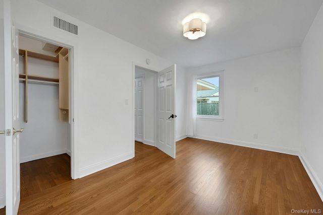 1 Echo Bay Place, New Rochelle, NY 10805