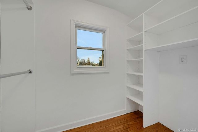 1 Echo Bay Place, New Rochelle, NY 10805