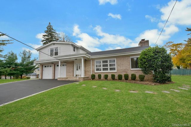 1 Echo Bay Place, New Rochelle, NY 10805